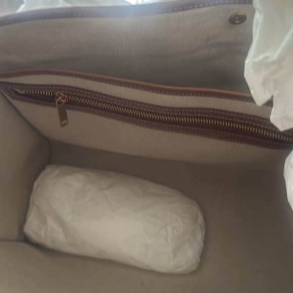 Never used Celine bag - Picture 2 of 3